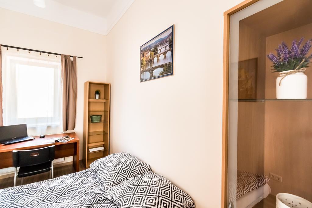 Bpr D8 Premier Apartmán *